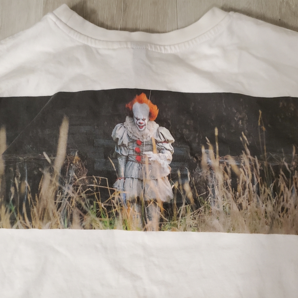 Last Chance!!**It long sleeved top - Picture 3 of 5
